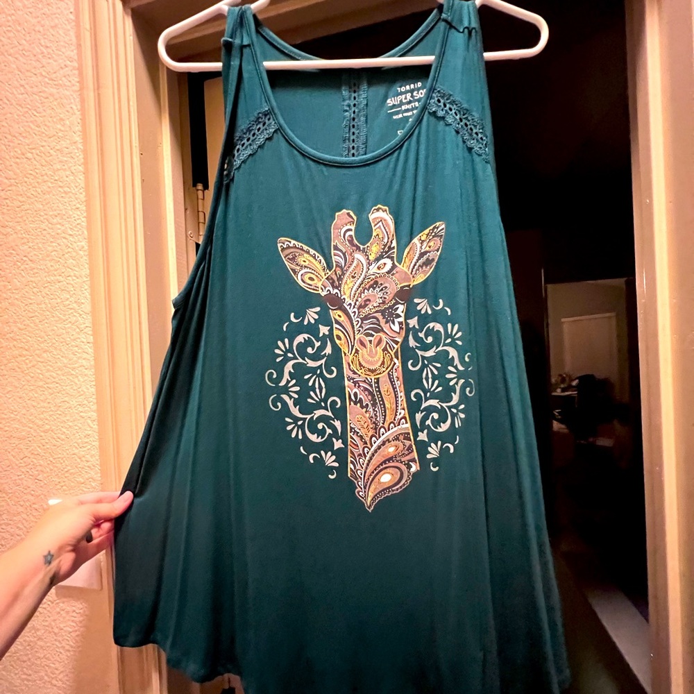 Torrid. Giraffe. Tunic tank. 2(18-20). Teal